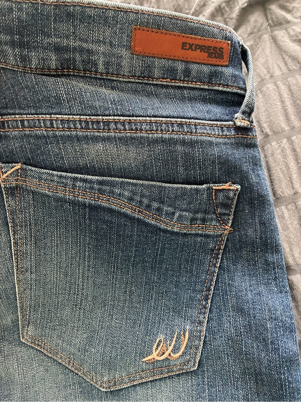 Express Women's Cropped Jeans